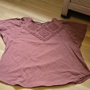 Maurices Mauve Rose Embroidered Short Sleeve Tee